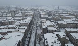 Beyaza bürünen Sultangazi havadan görüntülendi