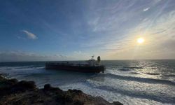 Bozcaada'da karaya oturan tanker 12 gün sonra kurtarıldı