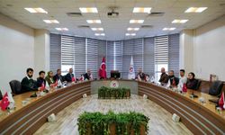 BŞEÜ'de satranç etkinliğinde başarı gösterenler ödüllendirildi