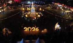 Bursa Yeni Yıl Meydanı'nda yılbaşı coşkusu