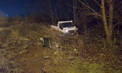 Demir bariyerler araçların üzerine düştü