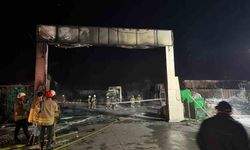 Büyükçekmece'de depoda çıkan yangın söndürüldü