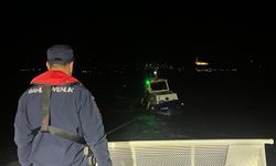 Çanakkale'de sürüklenen teknedeki 3 kişi kurtarıldı