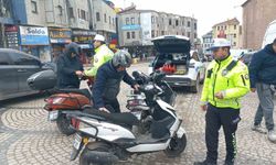 Edirne'de motosiklet sürücülerine trafik denetimi