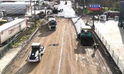 Erenler'de sanayi hattının asfaltı yenileniyor