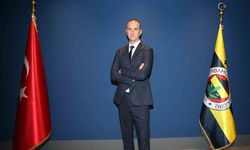 Fenerbahçe Medicana'da Başantrenör Taner Atik için imza töreni düzenlendi