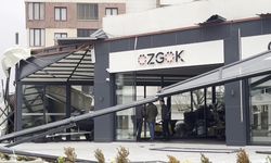 Fırtına çatıları uçurdu, karavanları devirdi