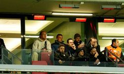 Galatasaray'ın yeni transferi Noa Lang tribünde