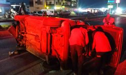 Gömeç'te devrilen ticari araçtaki 1 kişi yaralandı