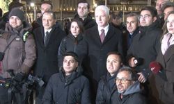 İstanbul Valisi Gül ve İl Emniyet Müdürü Yıldız, Taksim'de denetim noktasını ziyaret etti