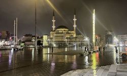 İstanbul'da fırtına ve yağmur