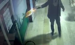 İşyerini mermi yağmuruna tuttu, elini kolunu sallayarak uzaklaştı