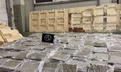 Kontrplaklar arasında 700 kilo esrar ele geçirildi