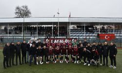 Pazaryeri derbisinin kazananı Karaköyspor oldu