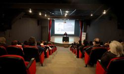 Sakarya'da Ziya Osman Saba'nın şiir dünyası ele alındı