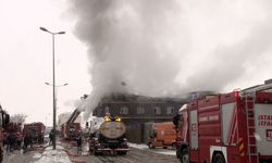 Tuzla'da çakmak fabrikasında çıkan yangın paniğe neden oldu