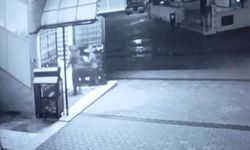 Eşi tarafından darp edilen kadın çocuğu ile birlikte camiye böyle sığındı