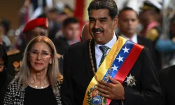 Trump: Nicolas Maduro ve eşi ele geçirildi