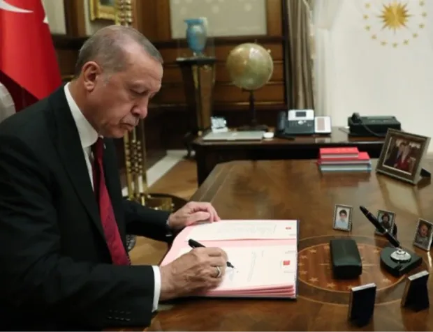 Cumhurbaşkanı Erdoğan 13 üniversiteye rektör atadı