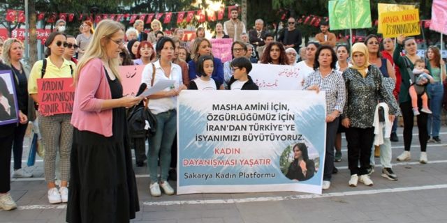 Adapazarı'nda Masha Amini protestosu