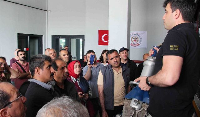 Kocaeli İtfaiyesi'nden İSG uzmanı öğretmenlere eğitim