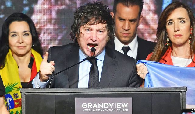 Arjantin'de ön seçimlerin galibi aşırı sağcı Milei