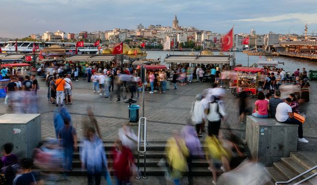 Analiz: Yabancı yatırımcılar kazandı ancak bedelini halk ödüyor