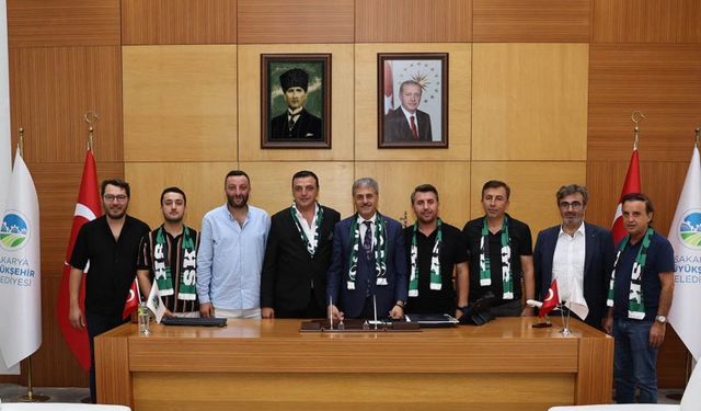 Sakaryaspor’un yeni yönetimininden Başkan Alemdar'a ziyaret