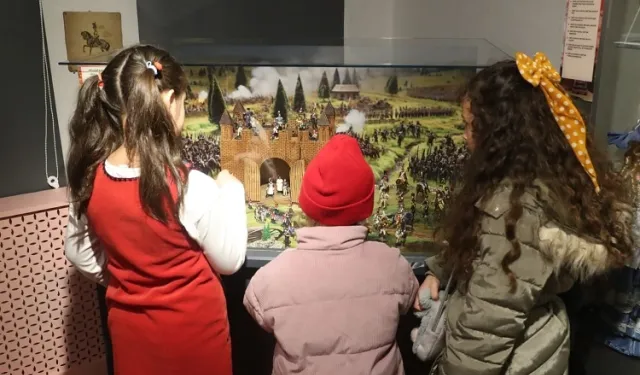 İzmit Oyuncak Müzesi ziyaretçilerini  bekliyor
