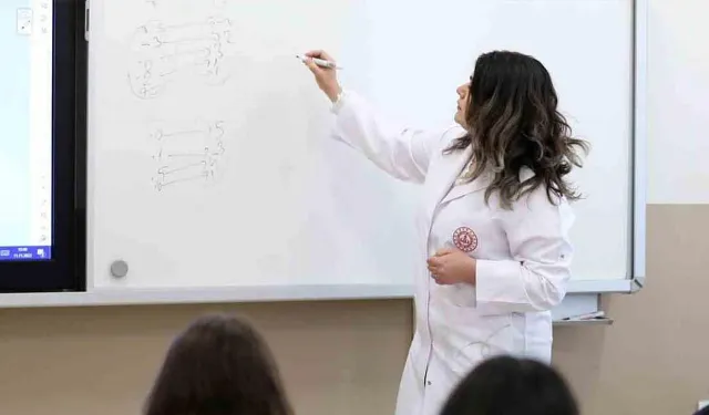 Resmi Gazete'de yayımlandı: Ek ders ücretlerine düzenleme