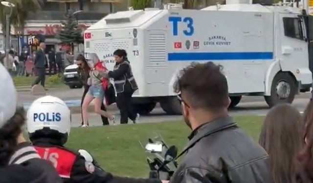 SAÜ'de 15 öğrenci gözaltına alındı!