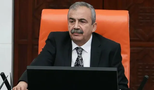 Sırrı Süreyya Önder'in hayati tehlikesi devam ediyor