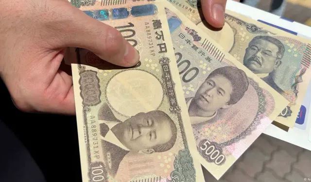 Osaka'da yaşlılara ATM'de telefon yasağı