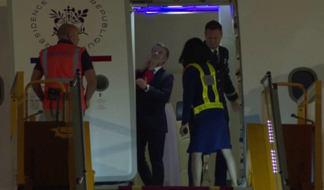 Fransa Cumhurbaşkanı Macron, eşi tarafından tokatlandı