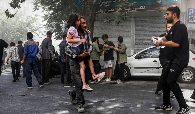 İran Komünist İşçi Partisi: Hem İsrail Saldırısına Hem de Mollaların Savaşına Karşı
