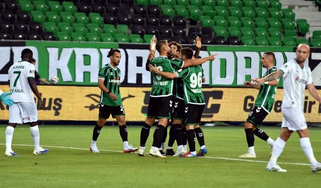 Gol düellosunun kazananı Sakaryaspor