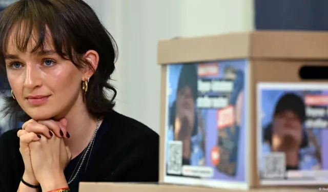 Almanya'da tacizi ifşa eden kadına büyük destek