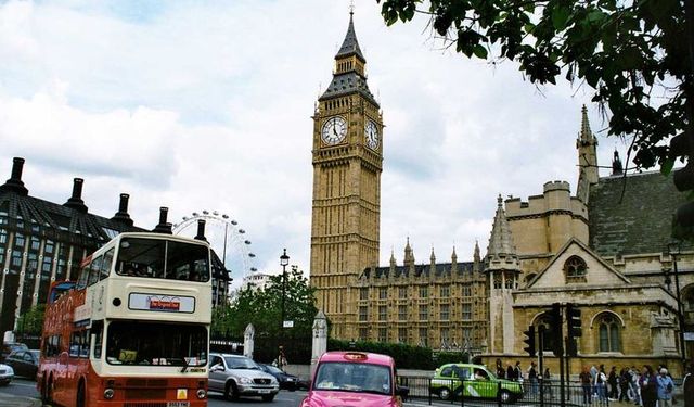 İngiltere'de işsizlik oranı son 4 yılın zirvesinde