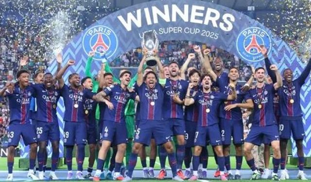 Tottenham’ı penaltılarda geçen PSG süper kupa'yı müzesine götürdü