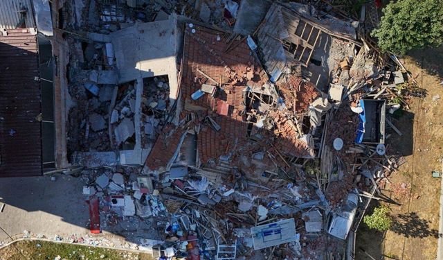 Sındırgı’daki depremde 831 bağımsız bölüm ağır hasarlı