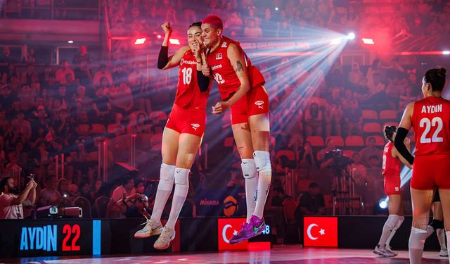 Japonya'yı 3-1'le geçen Filenin Sultanları finalde