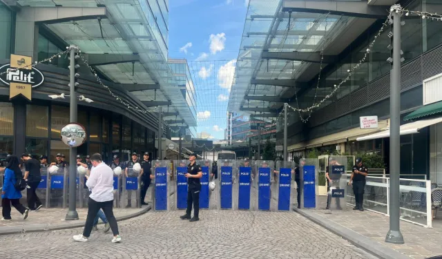 CHP İstanbul İl Başkanlığı önünde polis müdahalesi: Çok sayıda gözaltı var