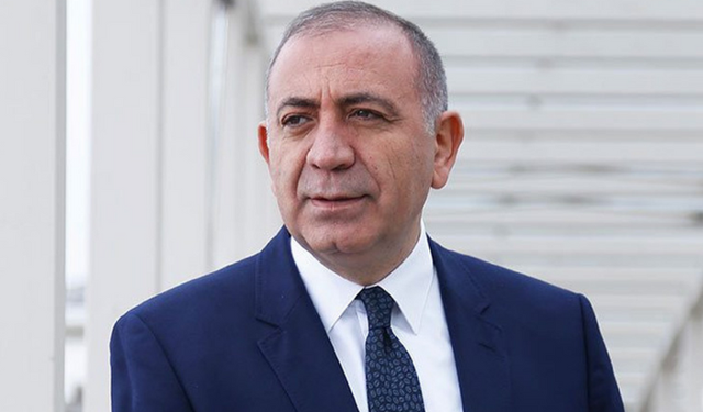 Gürsel Tekin, CHP İstanbul İl Başkanlığı’na gitmekten vazgeçti