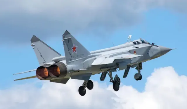 Rus savaş uçakları Estonya hava sahasını ihlal etti, NATO durdurdu