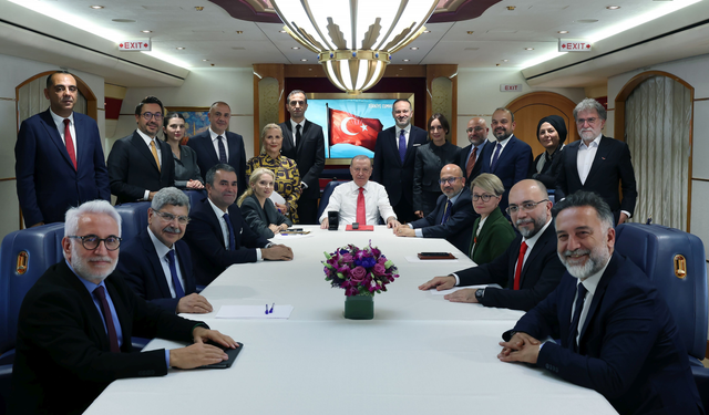 Ahmet Hakan itiraf etti: Erdoğan’a uçaktaki sorular önceden hazırlanıyor