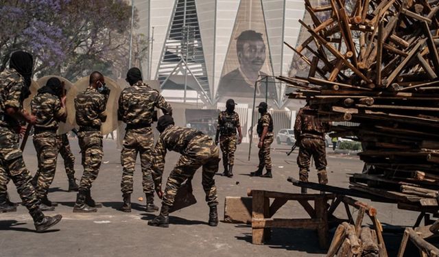 Madagaskar’da darbe: Ordu yönetime el koydu