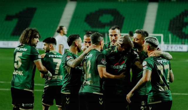 Sakaryaspor üç puanı tek golle aldı