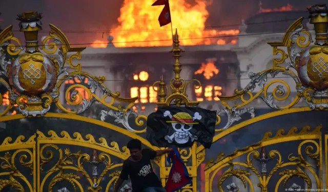 Bir Anime bayrağı nasıl Z kuşağı direnişinin sembolü oldu