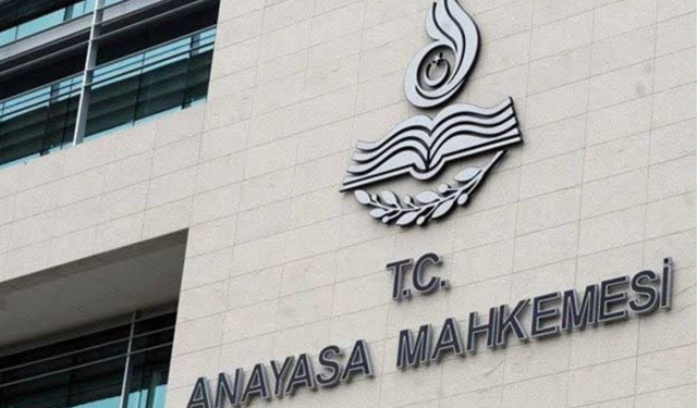 AYM: Cumhurbaşkanına ekonomik yetkiler verilemez