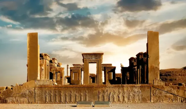 İran'ın Dünya Mirası antik kenti Persepolis çöküyor